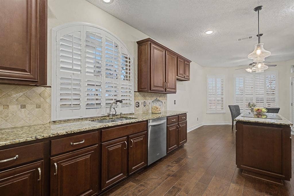 2705 Wind Ridge, McKinney, TX 75072 2705 Wind Ridge, McKinney, TX 75072
