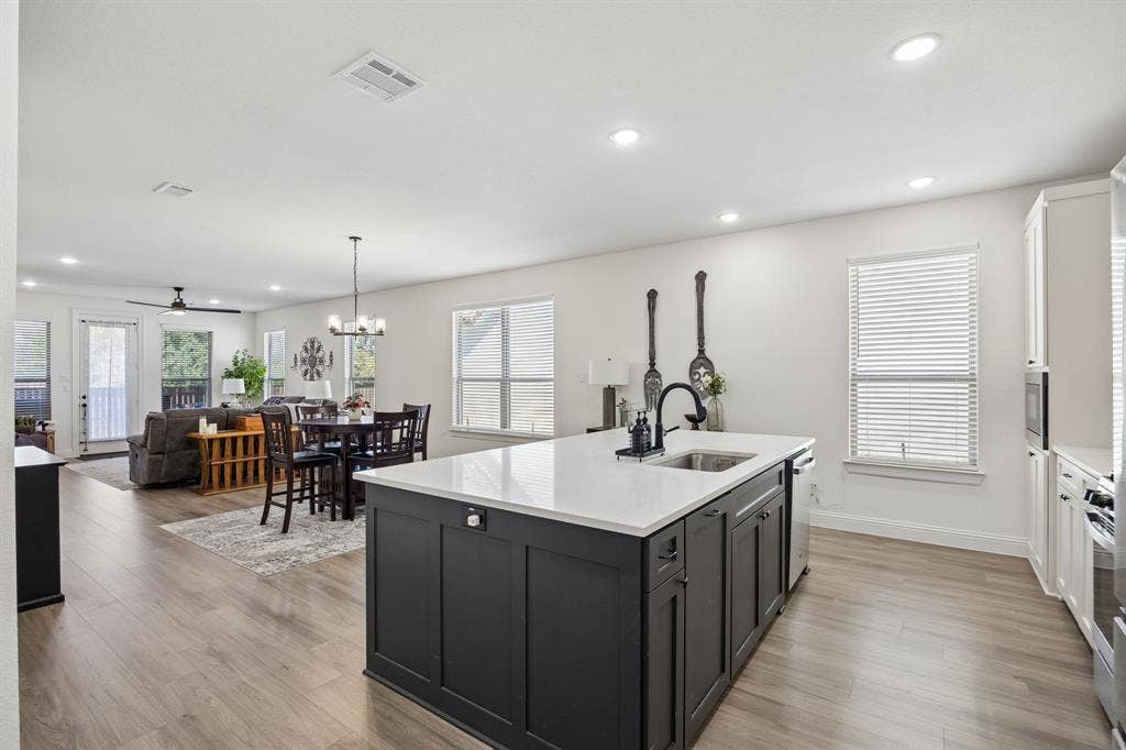 9036 Lakeside Drive, Fort Worth, TX 76179