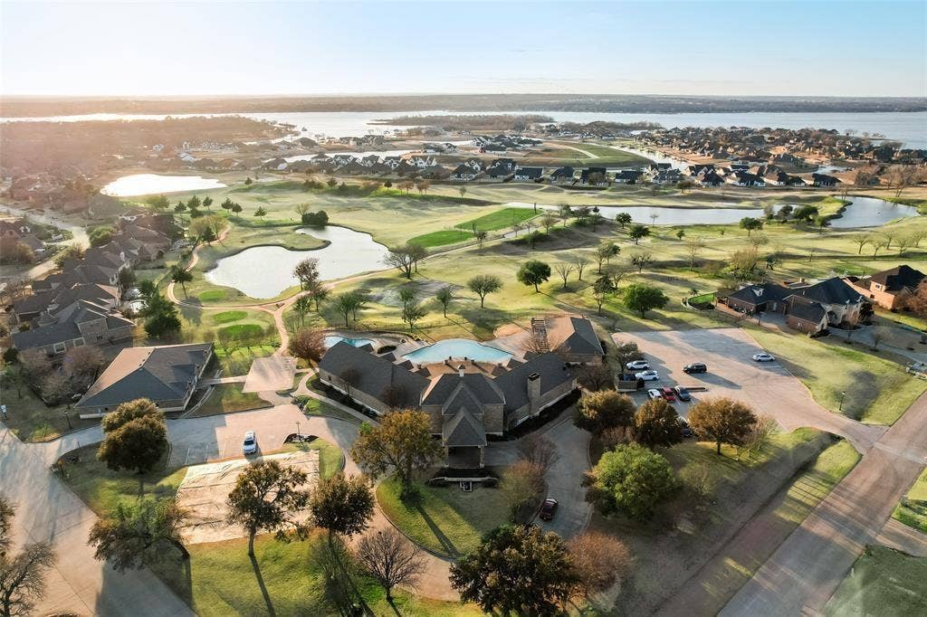 9036 Lakeside Drive, Fort Worth, TX 76179