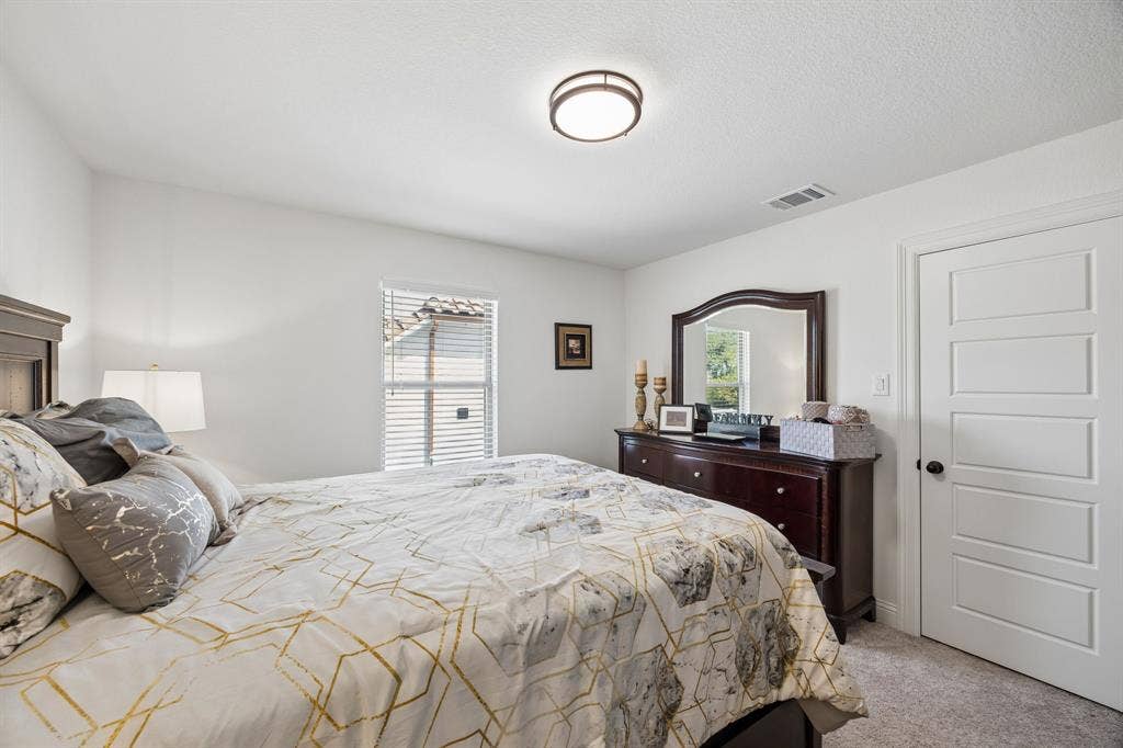 9036 Lakeside Drive, Fort Worth, TX 76179