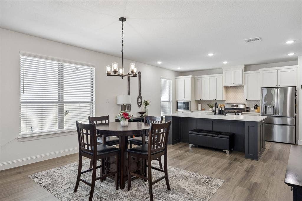 9036 Lakeside Drive, Fort Worth, TX 76179