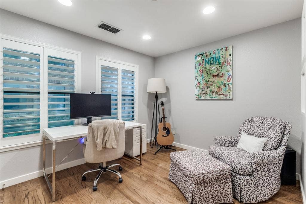 2411 N Hall Street, #31, Dallas, TX 75204 2411 N Hall Street, #31, Dallas, TX 75204