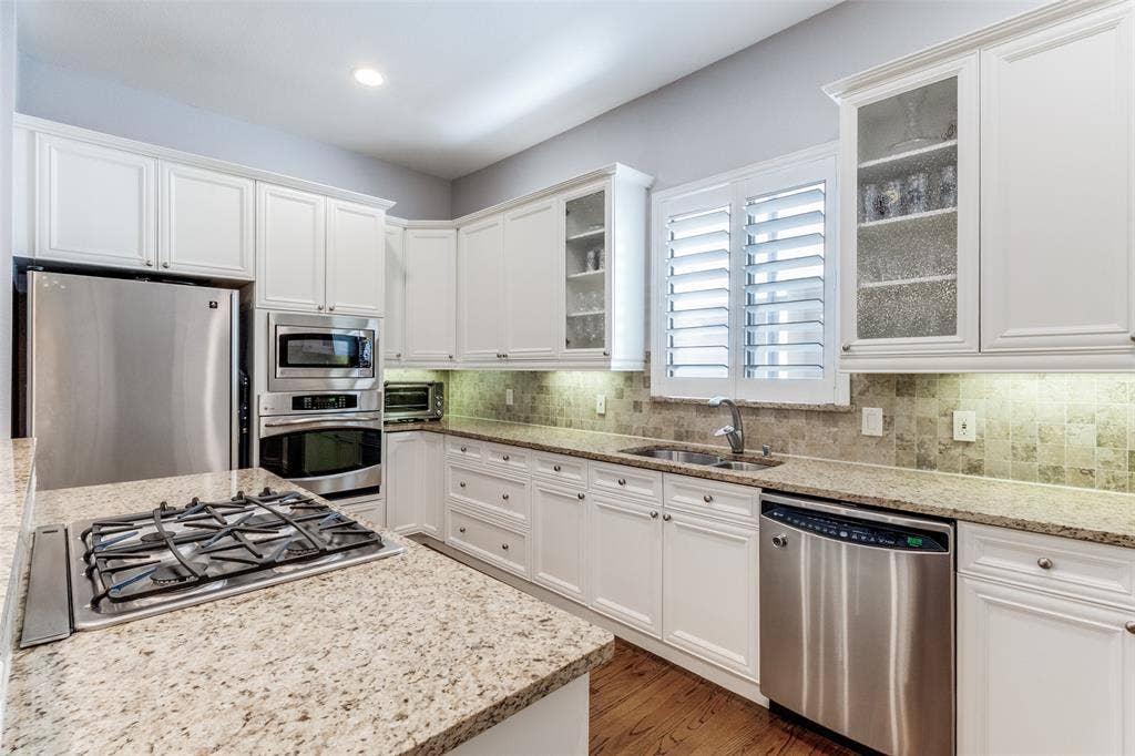 2411 N Hall Street, #31, Dallas, TX 75204 2411 N Hall Street, #31, Dallas, TX 75204