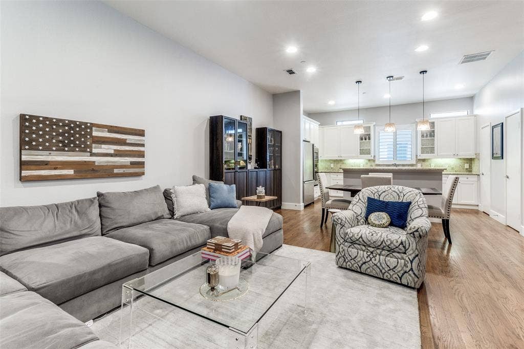 2411 N Hall Street, #31, Dallas, TX 75204 2411 N Hall Street, #31, Dallas, TX 75204