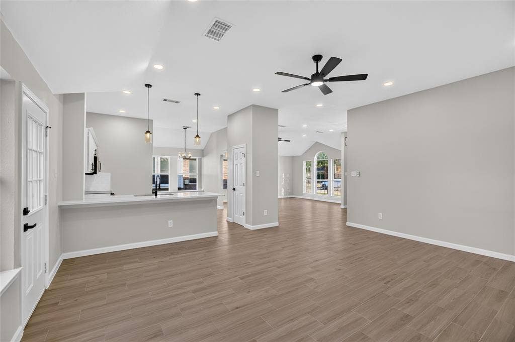 2221 Bridle Path Drive, Lancaster, TX 75146