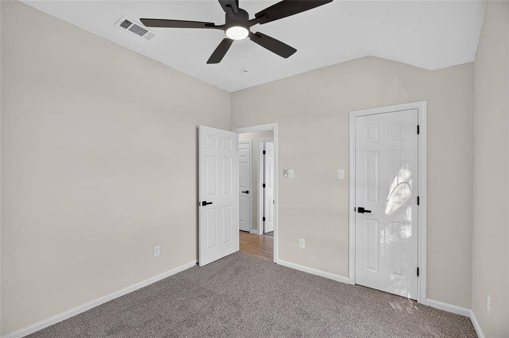 2221 Bridle Path Drive, Lancaster, TX 75146
