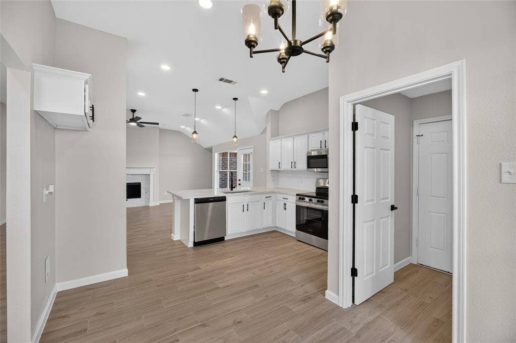 2221 Bridle Path Drive, Lancaster, TX 75146