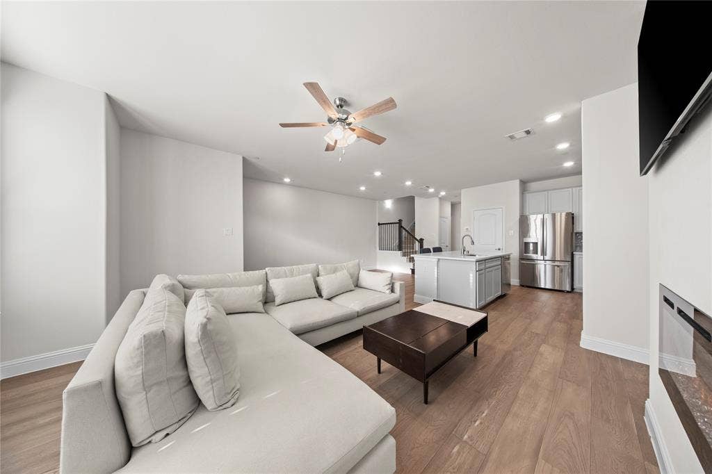 7849 Sunset Boulevard, Rowlett, TX 75088 7849 Sunset Boulevard, Rowlett, TX 75088