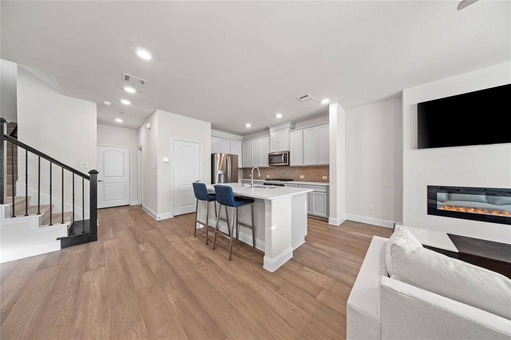 7849 Sunset Boulevard, Rowlett, TX 75088 7849 Sunset Boulevard, Rowlett, TX 75088