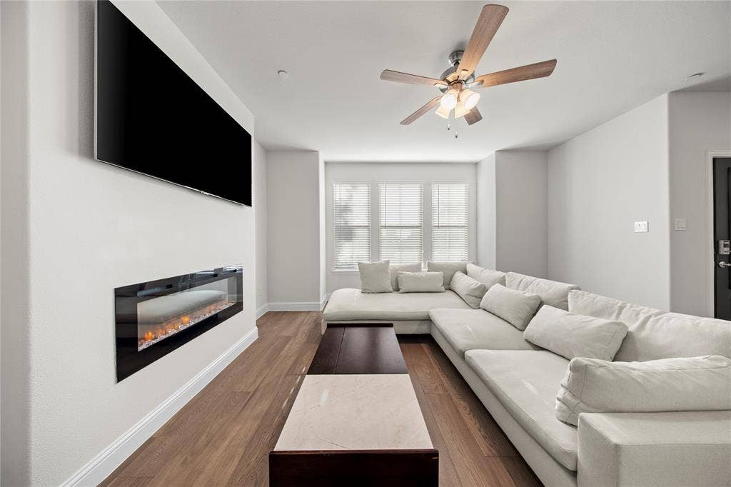 7849 Sunset Boulevard, Rowlett, TX 75088 7849 Sunset Boulevard, Rowlett, TX 75088