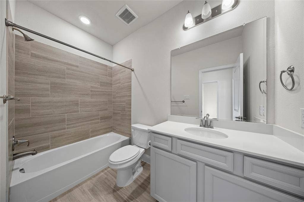 7849 Sunset Boulevard, Rowlett, TX 75088 7849 Sunset Boulevard, Rowlett, TX 75088