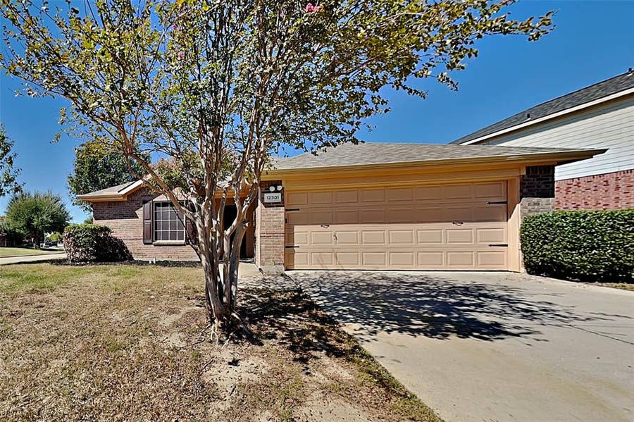 Property photo for 12301 Angel Food Lane, Fort Worth, TX