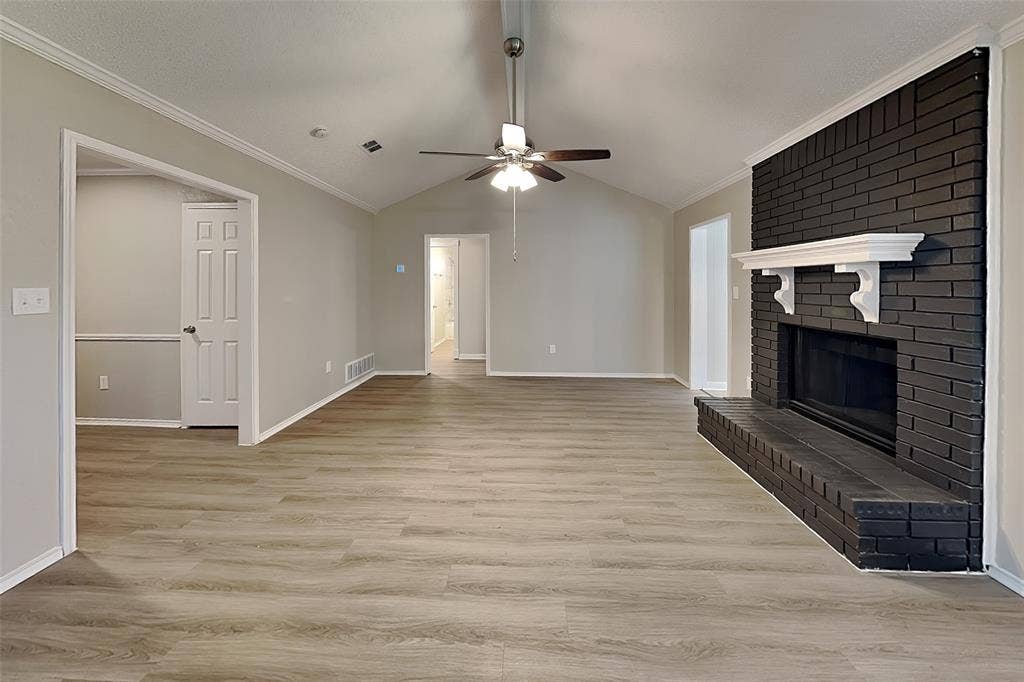 6633 Willow View Drive, Watauga, TX 76148