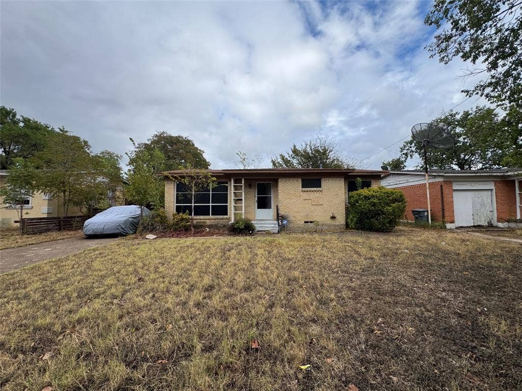2020 Alhambra Street, Dallas, TX 75217 2020 Alhambra Street, Dallas, TX 75217