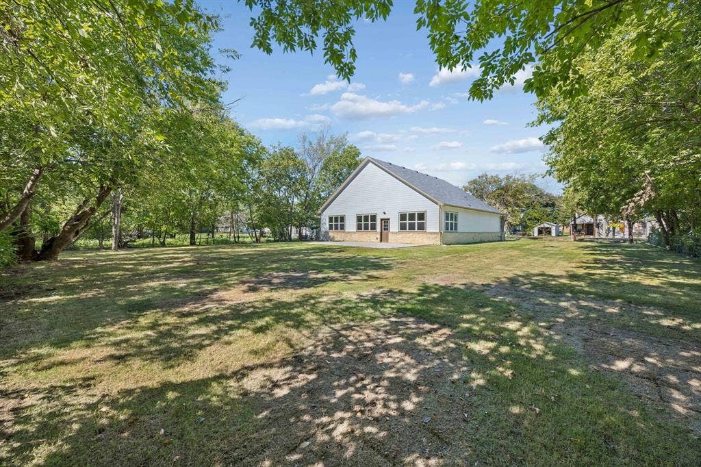 308 N Mcgraw Street, Forney, TX 75126 308 N Mcgraw Street, Forney, TX 75126