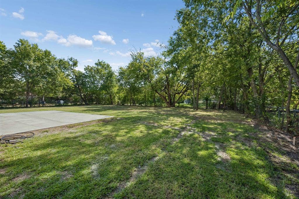 308 N Mcgraw Street, Forney, TX 75126 308 N Mcgraw Street, Forney, TX 75126