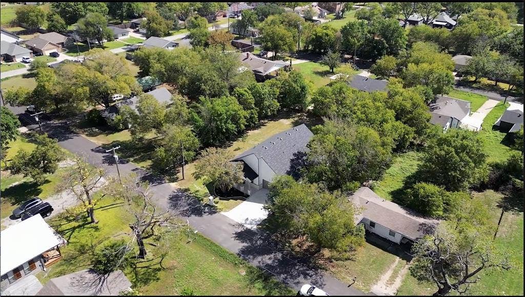 308 N Mcgraw Street, Forney, TX 75126 308 N Mcgraw Street, Forney, TX 75126