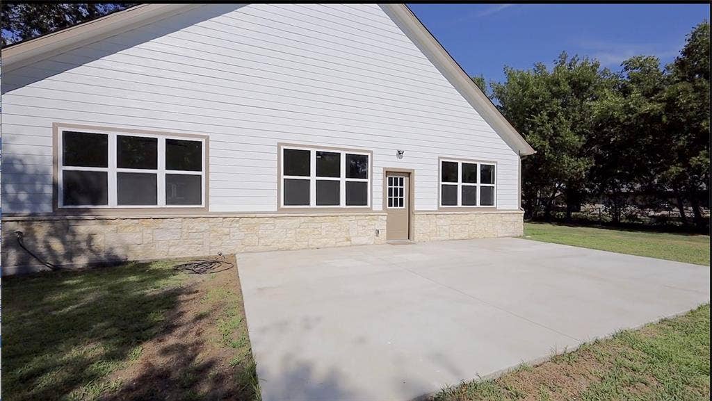 308 N Mcgraw Street, Forney, TX 75126 308 N Mcgraw Street, Forney, TX 75126
