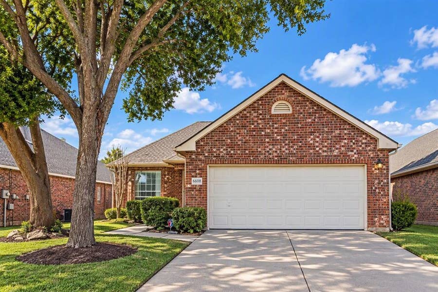 Property photo for 6608 Charles Trail, McKinney, TX