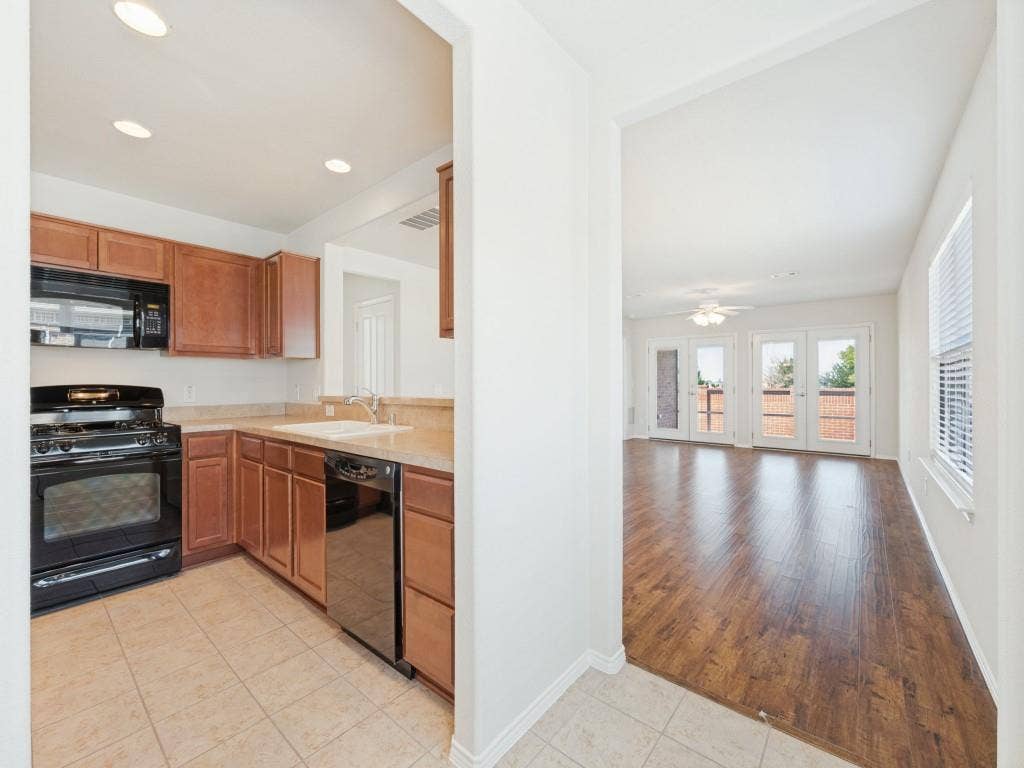 1382 Troon Drive, Frisco, TX 75036 1382 Troon Drive, Frisco, TX 75036