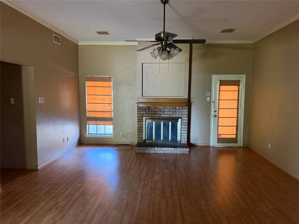 1129 Evergreen Circle, DeSoto, TX 75115 1129 Evergreen Circle, DeSoto, TX 75115