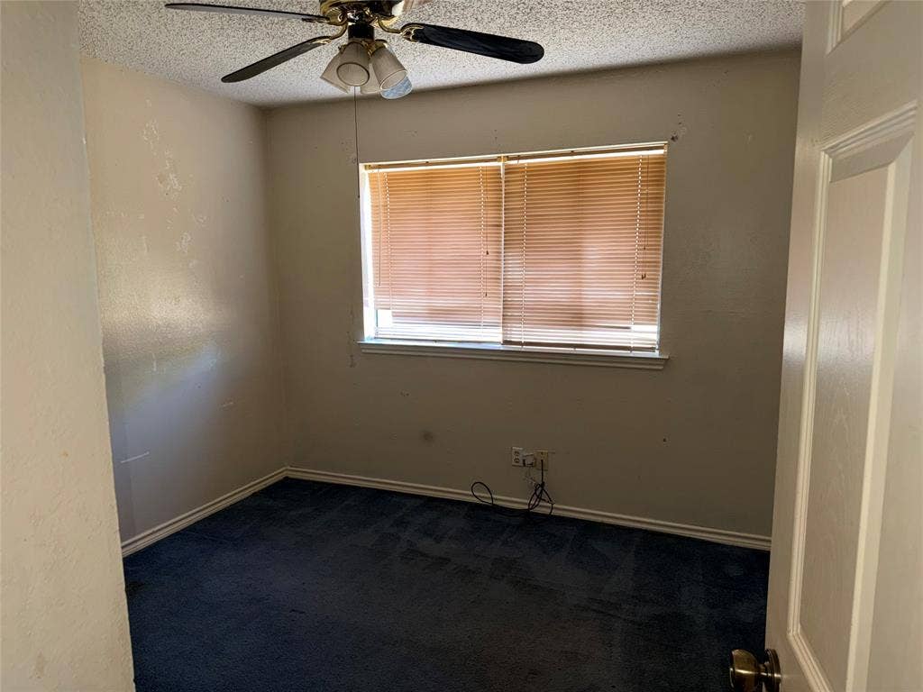 1129 Evergreen Circle, DeSoto, TX 75115 1129 Evergreen Circle, DeSoto, TX 75115
