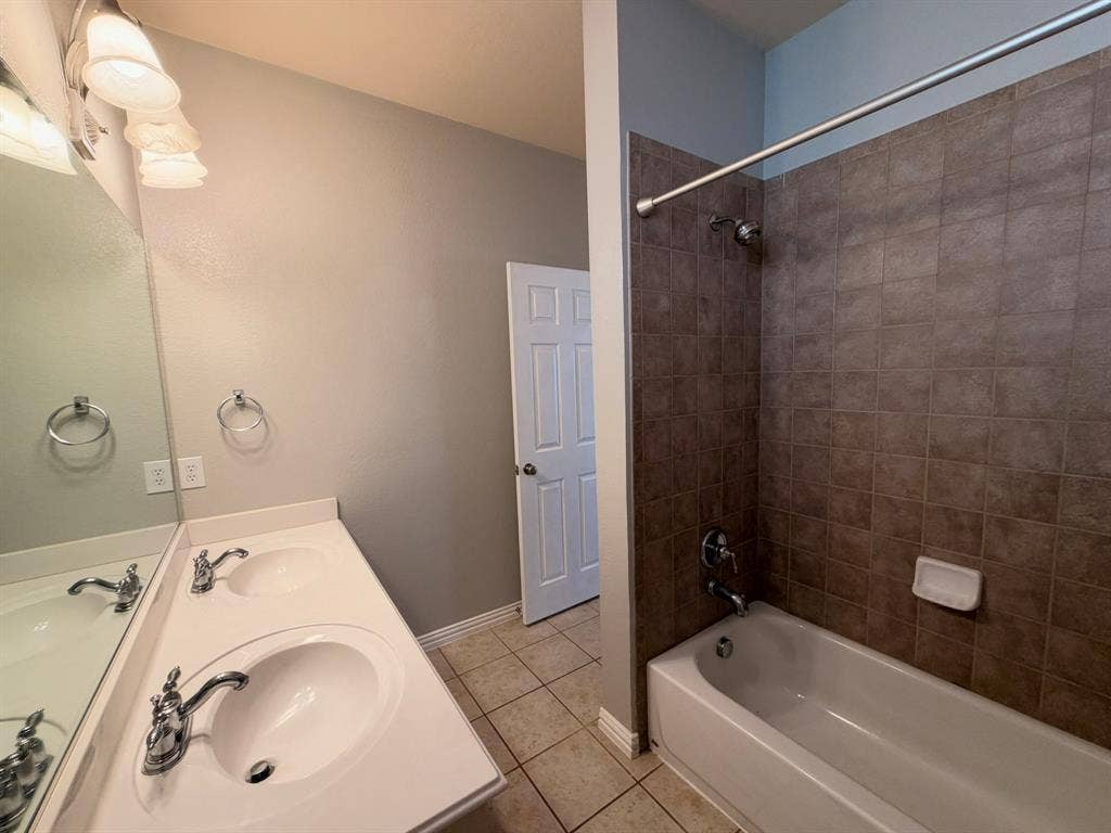 5016 Rushden Road, McKinney, TX 75070 Dual vanity with chrome fixtures and integrated sinks