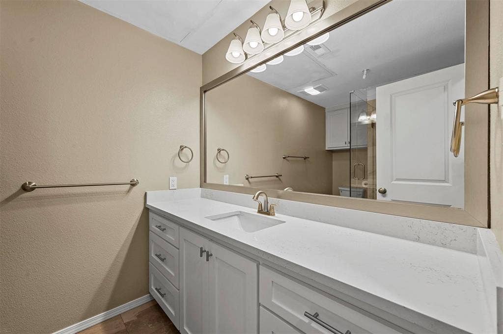 3100 Devonshire Drive, #209, Plano, TX 75075 3100 Devonshire Drive, #209, Plano, TX 75075