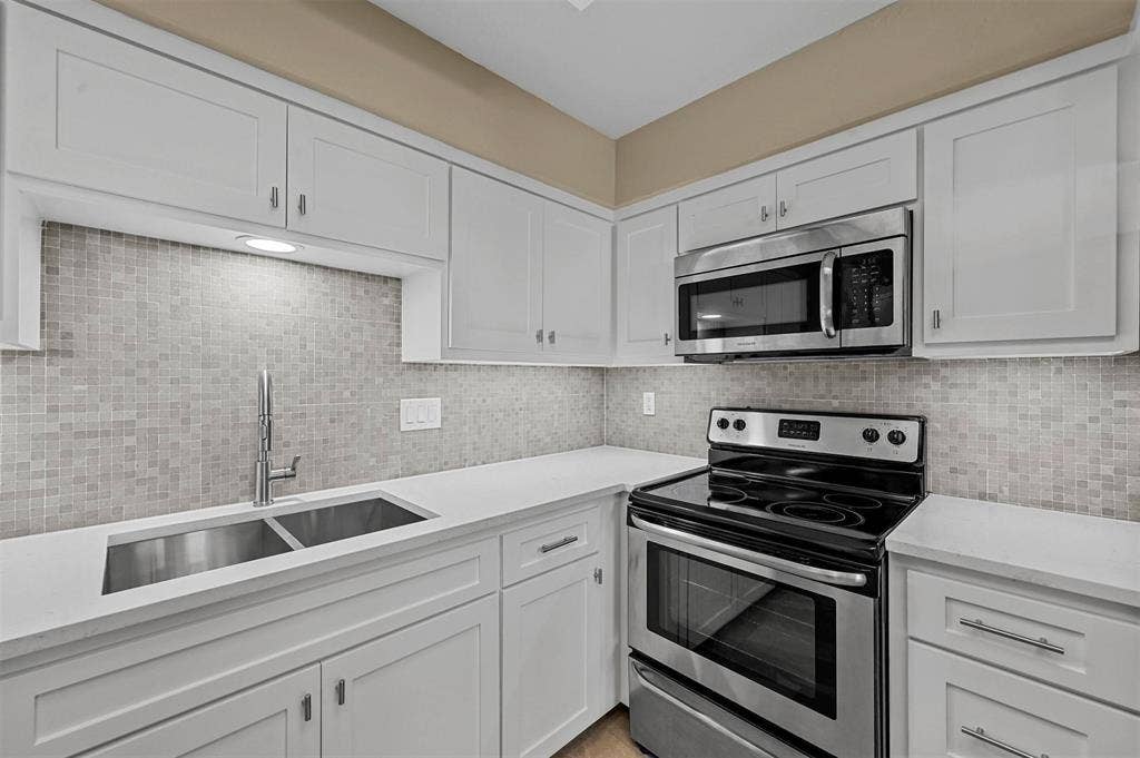 3100 Devonshire Drive, #209, Plano, TX 75075 3100 Devonshire Drive, #209, Plano, TX 75075