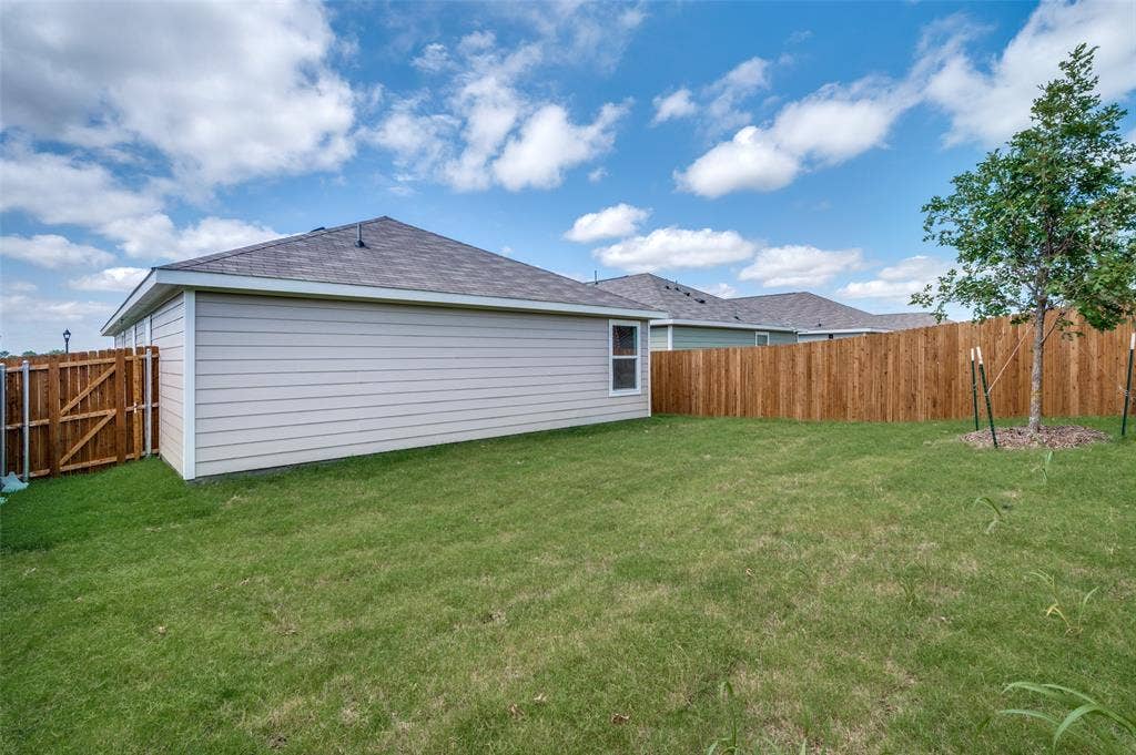 3700 Bluebird Lane, McKinney, TX 75071 View of yard