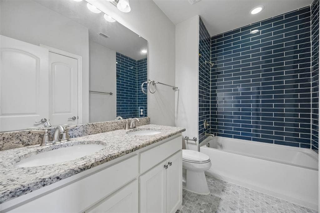4135 Cascade Sky Drive, Arlington, TX 76005 4135 Cascade Sky Drive, Arlington, TX 76005
