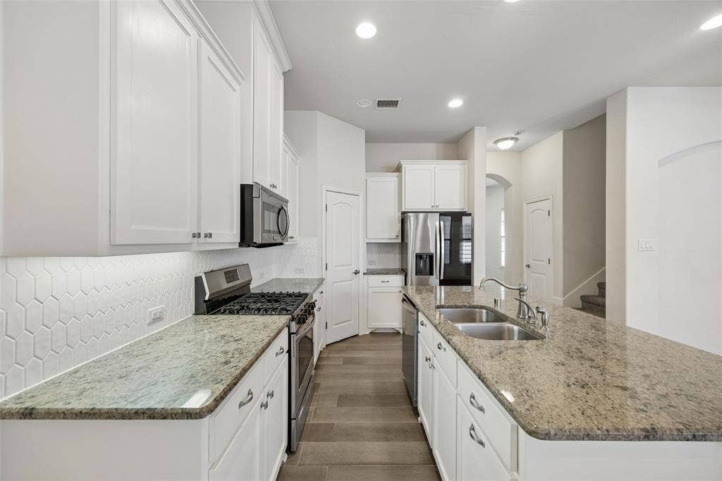 4135 Cascade Sky Drive, Arlington, TX 76005 4135 Cascade Sky Drive, Arlington, TX 76005