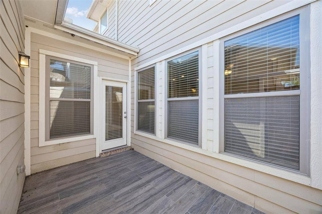 4135 Cascade Sky Drive, Arlington, TX 76005 4135 Cascade Sky Drive, Arlington, TX 76005