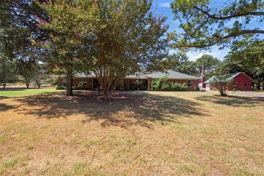 Property photo for 8116 Dot Hudson Road, Alvarado, TX