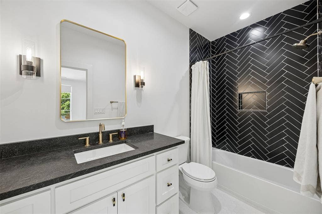 3722 Cortez Drive, Dallas, TX 75220 3722 Cortez Drive, Dallas, TX 75220