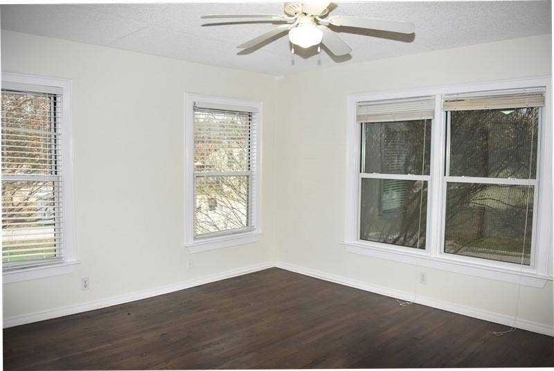 3833 Dexter Avenue, Fort Worth, TX 76107