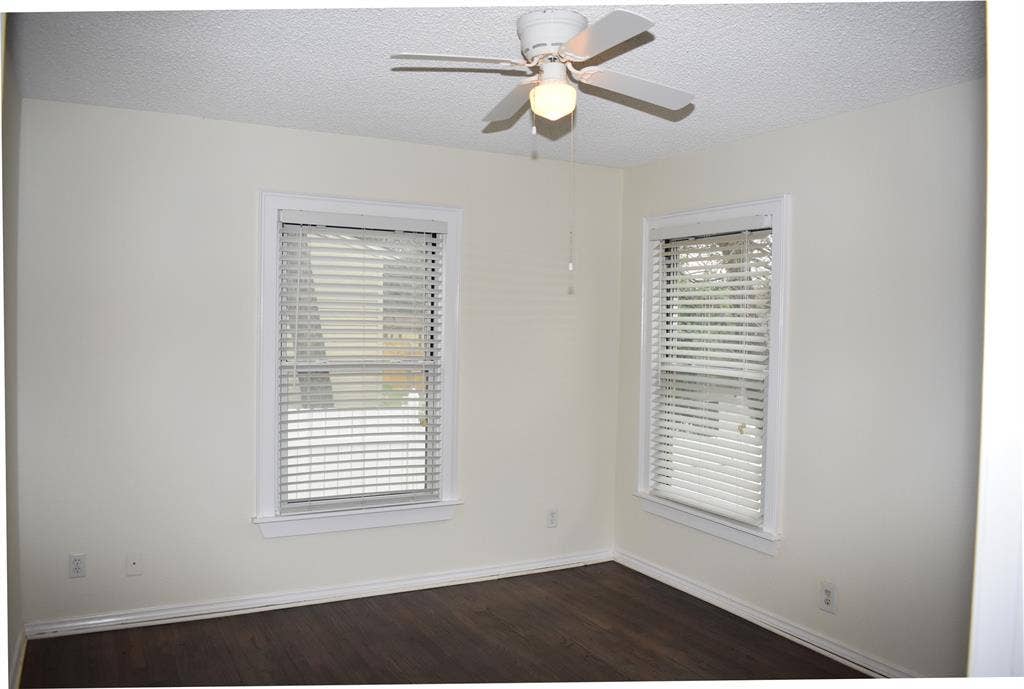 3833 Dexter Avenue, Fort Worth, TX 76107