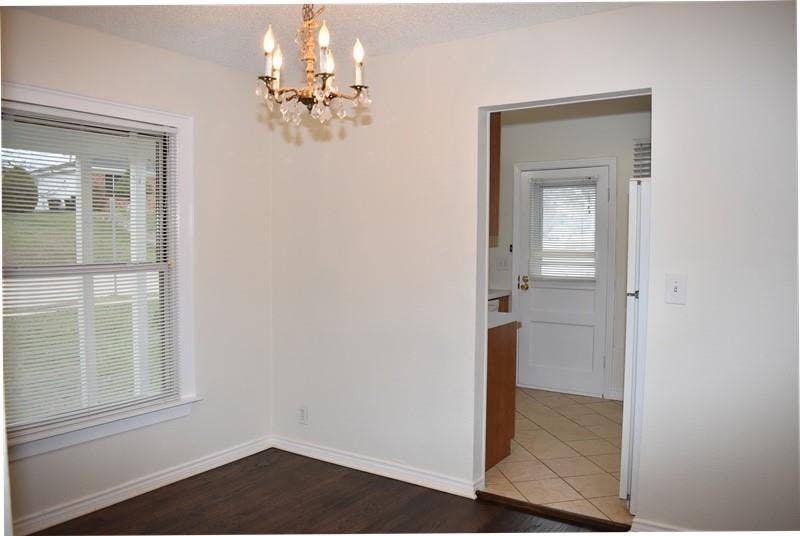 3833 Dexter Avenue, Fort Worth, TX 76107