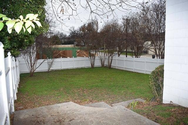 3833 Dexter Avenue, Fort Worth, TX 76107