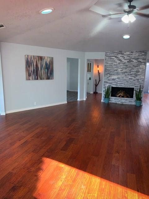 1813 University Drive, Richardson, TX 75081 1813 University Drive, Richardson, TX 75081
