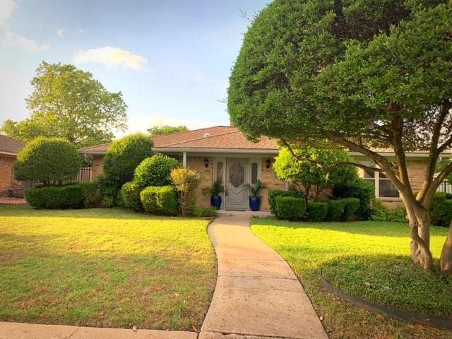 1813 University Drive, Richardson, TX 75081 1813 University Drive, Richardson, TX 75081