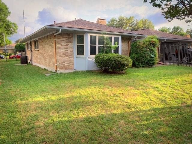 1813 University Drive, Richardson, TX 75081 1813 University Drive, Richardson, TX 75081