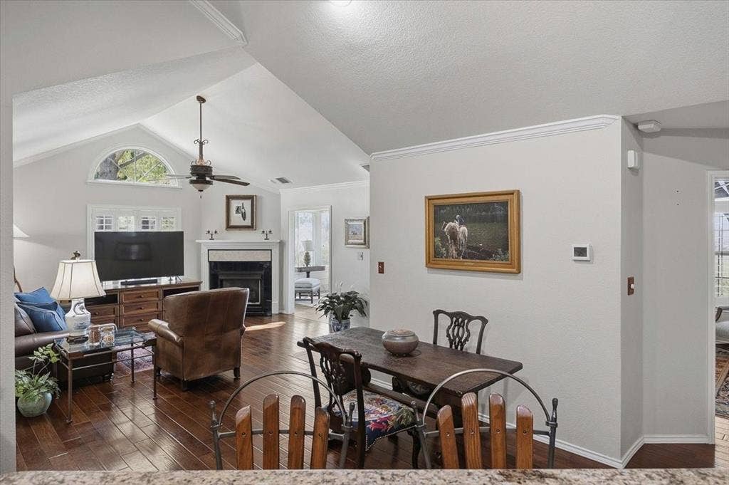 6137 Haley Lane, Fort Worth, TX 76132 6137 Haley Lane, Fort Worth, TX 76132