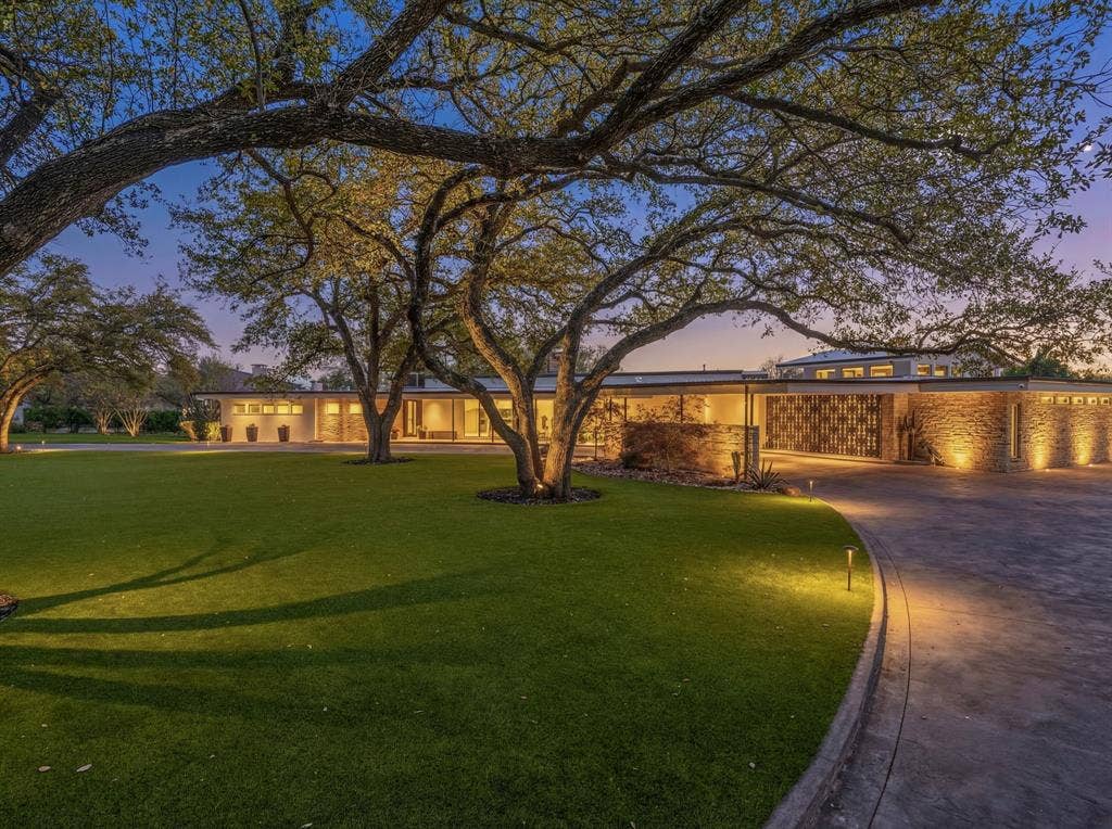 Outdoor lighting
