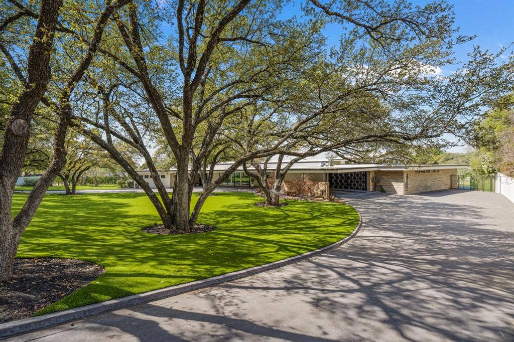 4400 Ridgehaven Road, Fort Worth, TX 76116