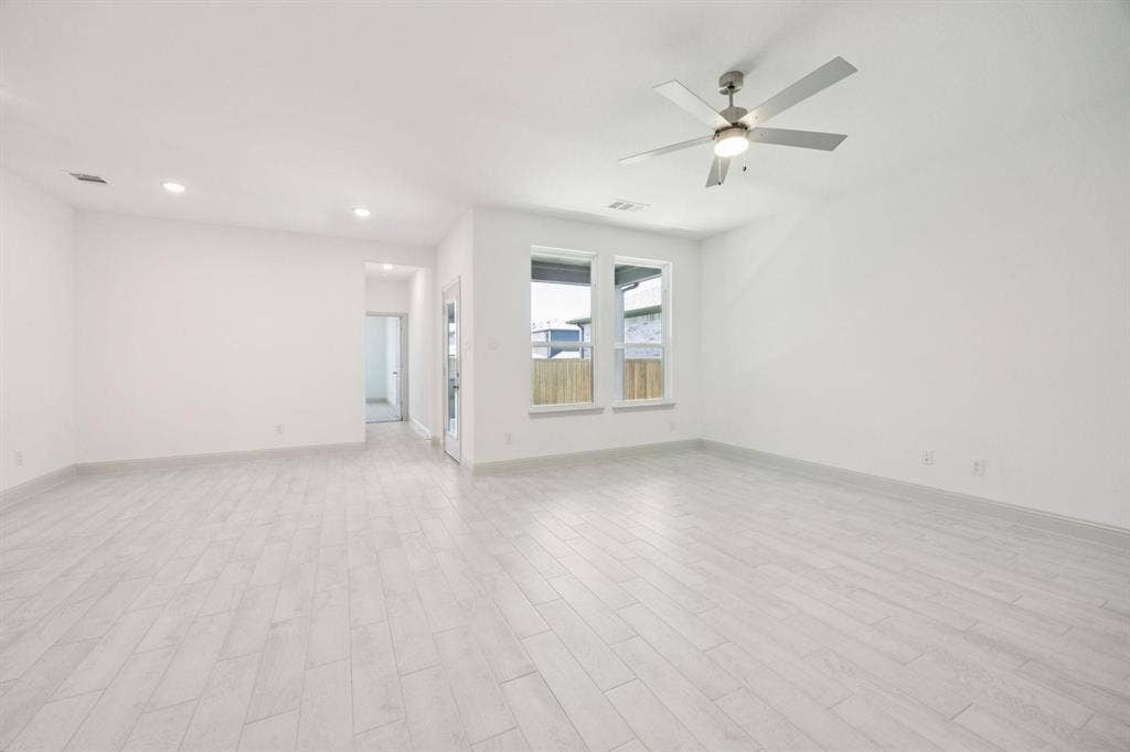 606 aroco Bend, Princeton, TX 75407 606 aroco Bend, Princeton, TX 75407