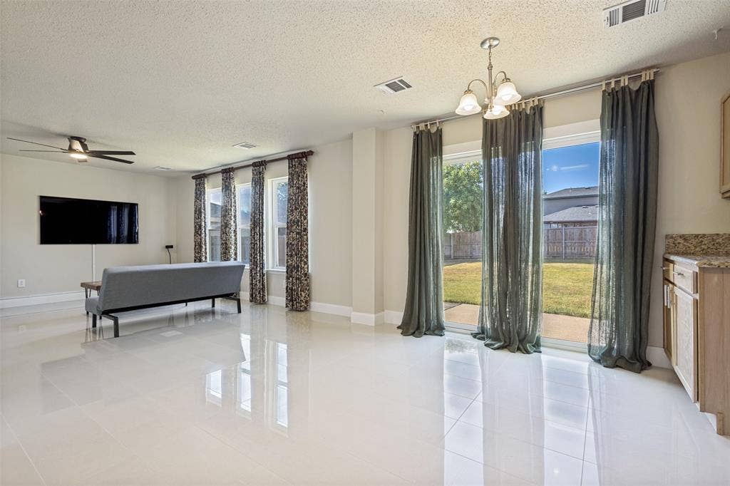1609 White Oak Road, Anna, TX 75409 1609 White Oak Road, Anna, TX 75409