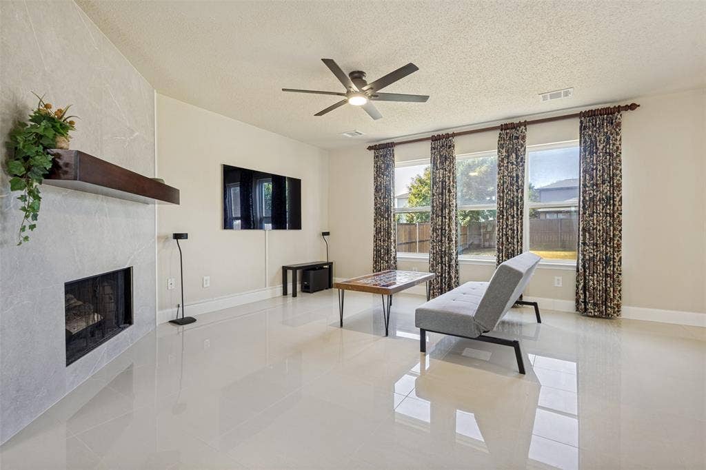 1609 White Oak Road, Anna, TX 75409 1609 White Oak Road, Anna, TX 75409