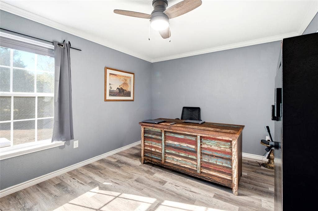 Third bedroom with stable view