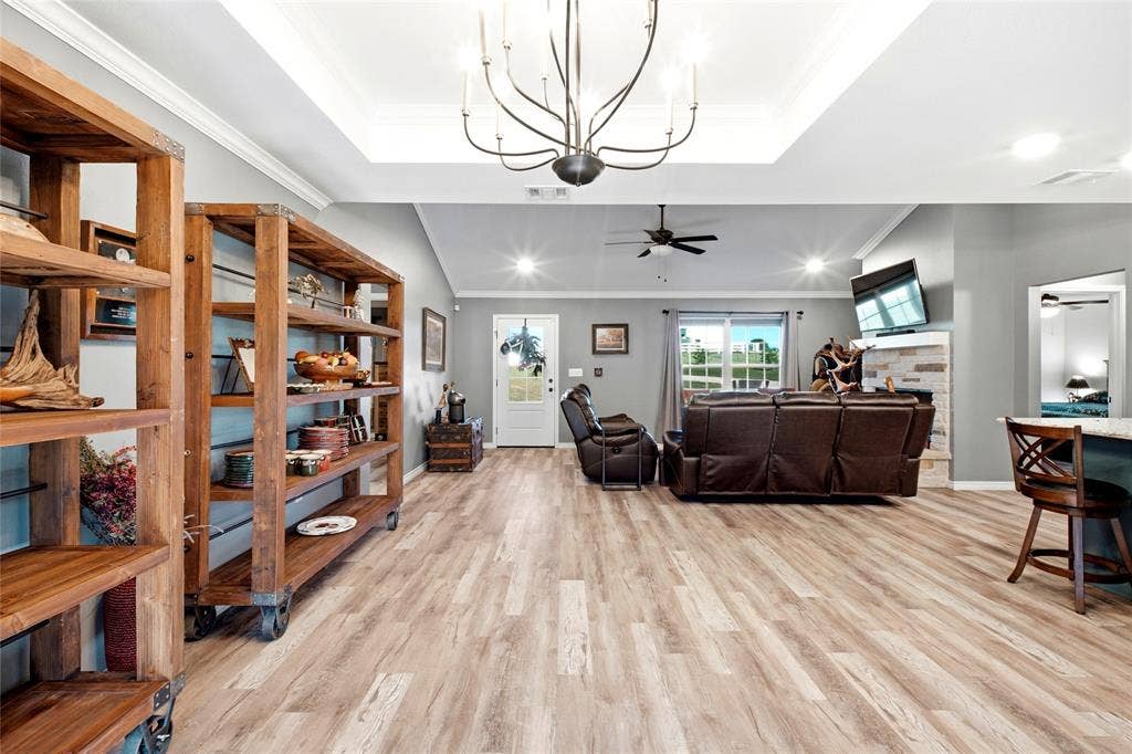 71 COUNTY RD 1266, Whitesboro, TX 76273